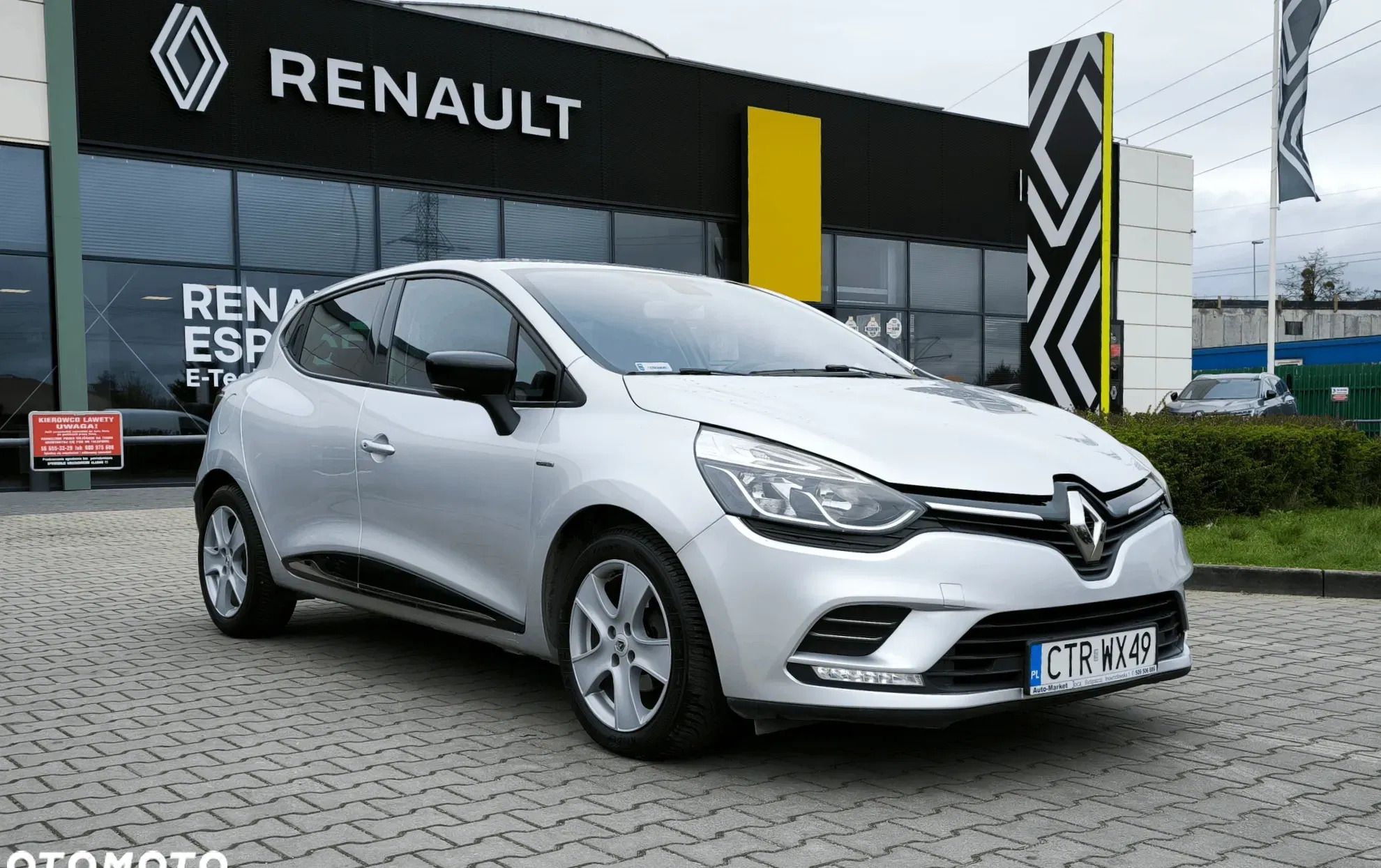 renault Renault Clio cena 36600 przebieg: 82214, rok produkcji 2016 z Baranów Sandomierski